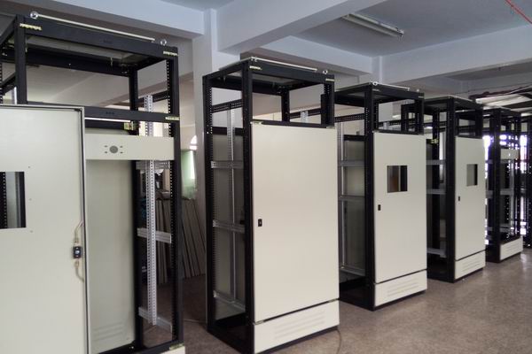 娄星配电柜-3683厂家配电柜检修需要注意的